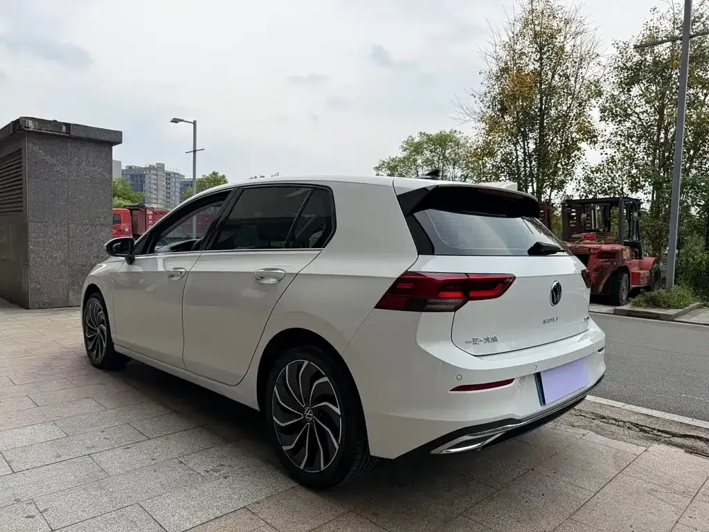 Volkswagen Golf 2022 из CN, фото 6