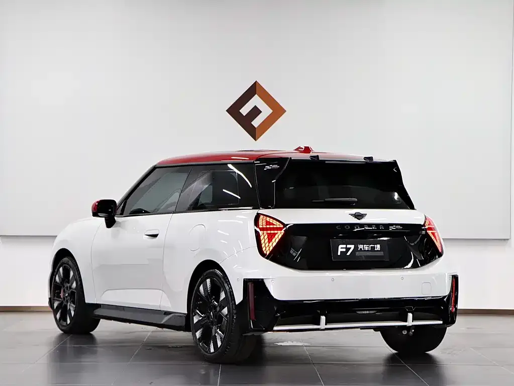 MINI Aceman JCW Electric 2025 из CN, фото 2
