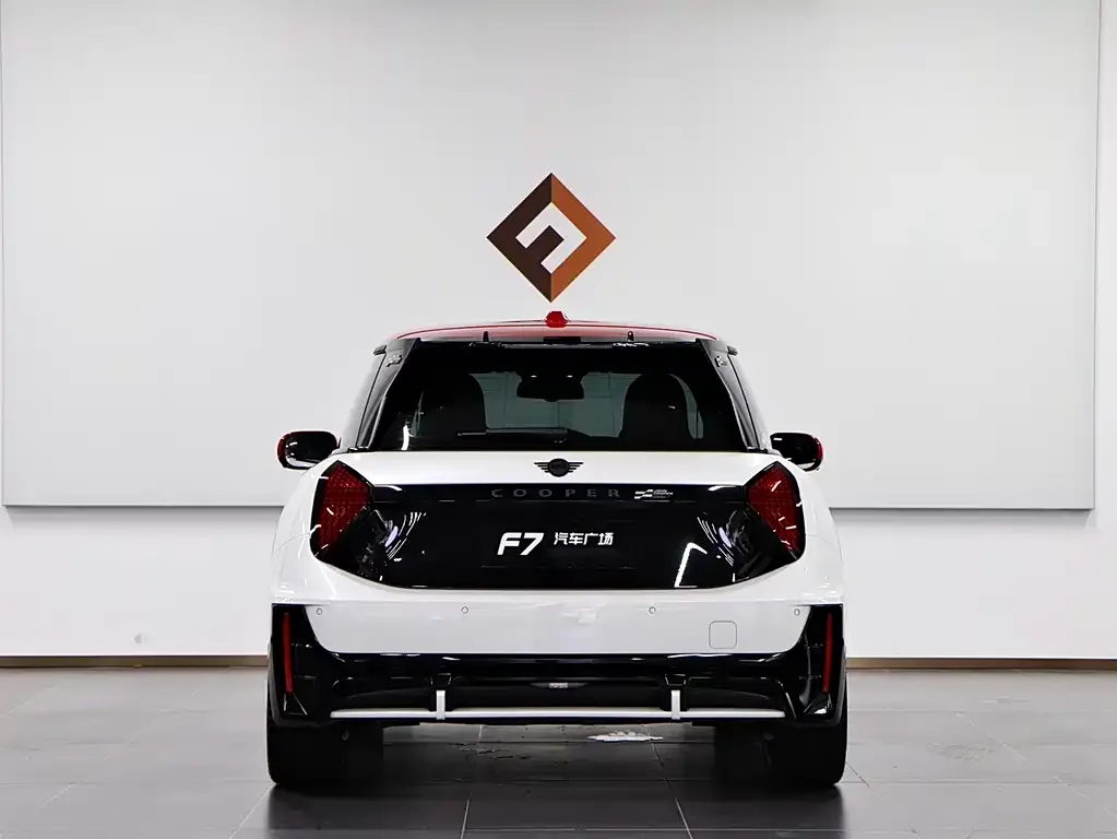MINI Aceman JCW Electric 2025 из CN, фото 3