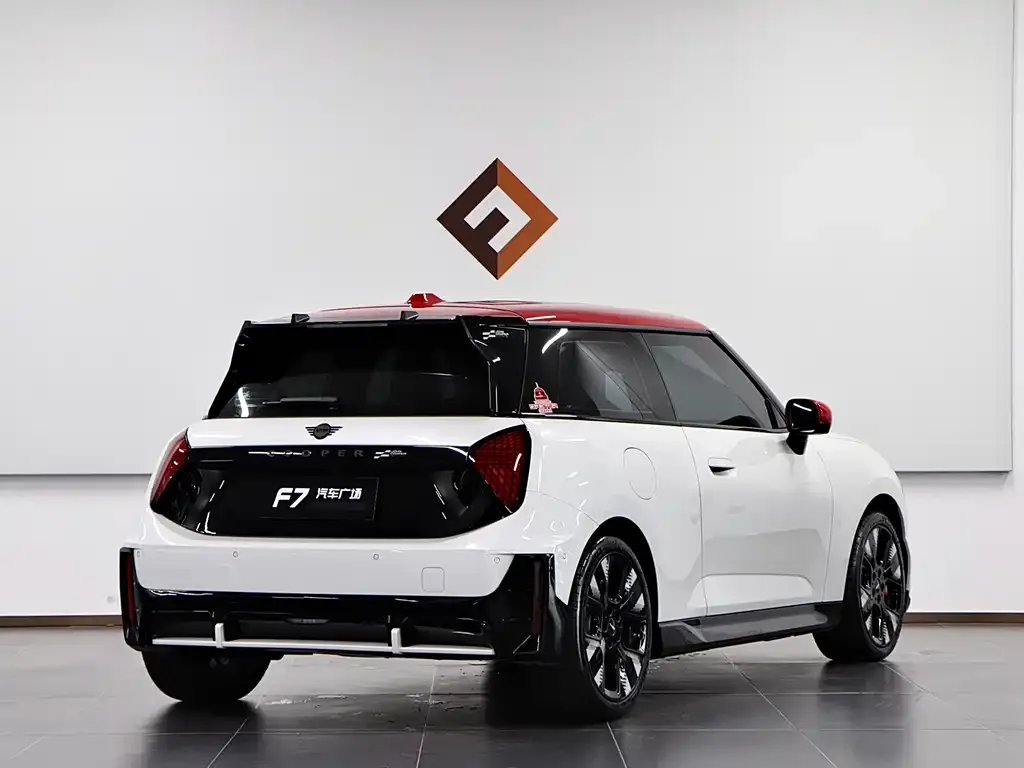 MINI Aceman JCW Electric 2025 из CN, фото 6