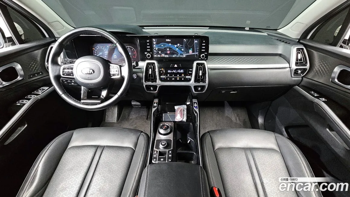 Kia Sorento — фото 8