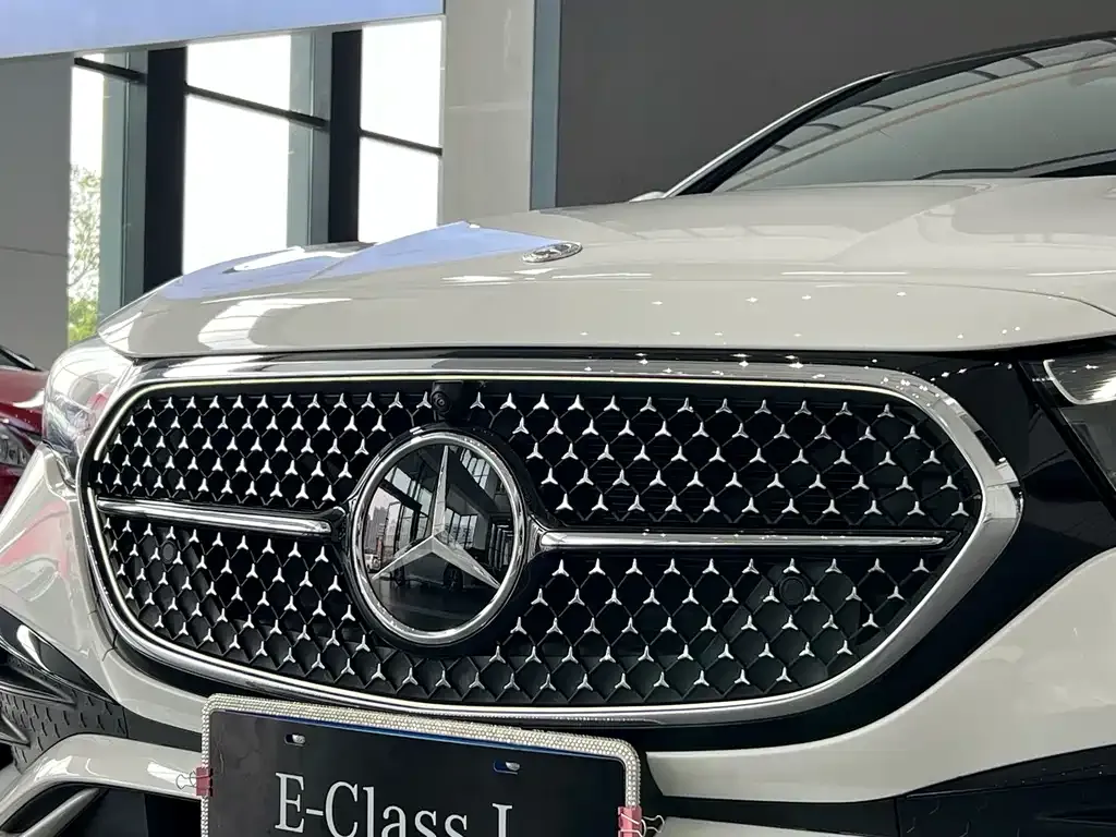 Mercedes-Benz E-Class 2024 из CN, фото 8