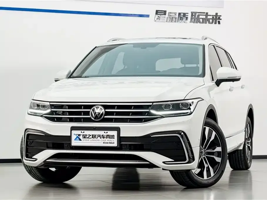 Volkswagen Tiguan L — фото 6