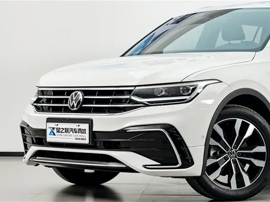 Volkswagen Tiguan L — фото 3
