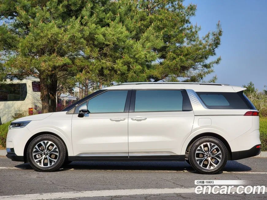 Kia Carnival 2022 из KR, фото 2