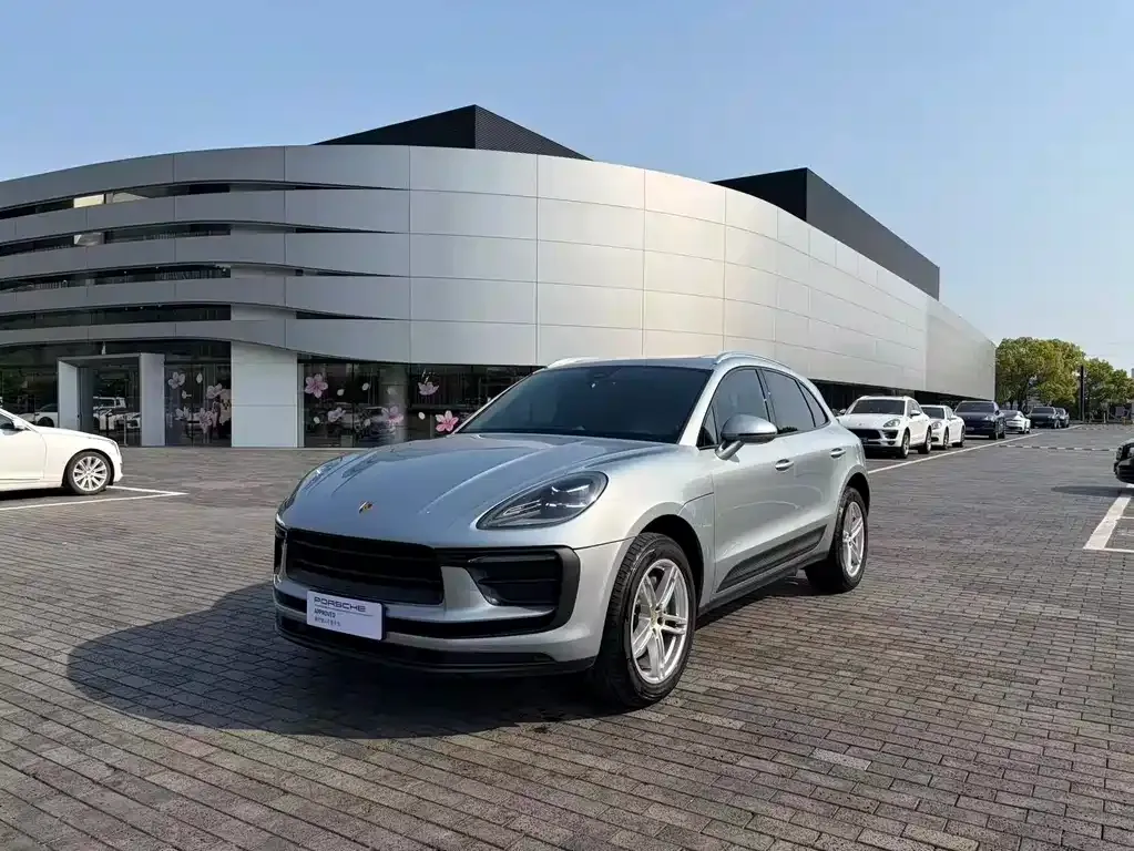 Porsche Macan — фото 1