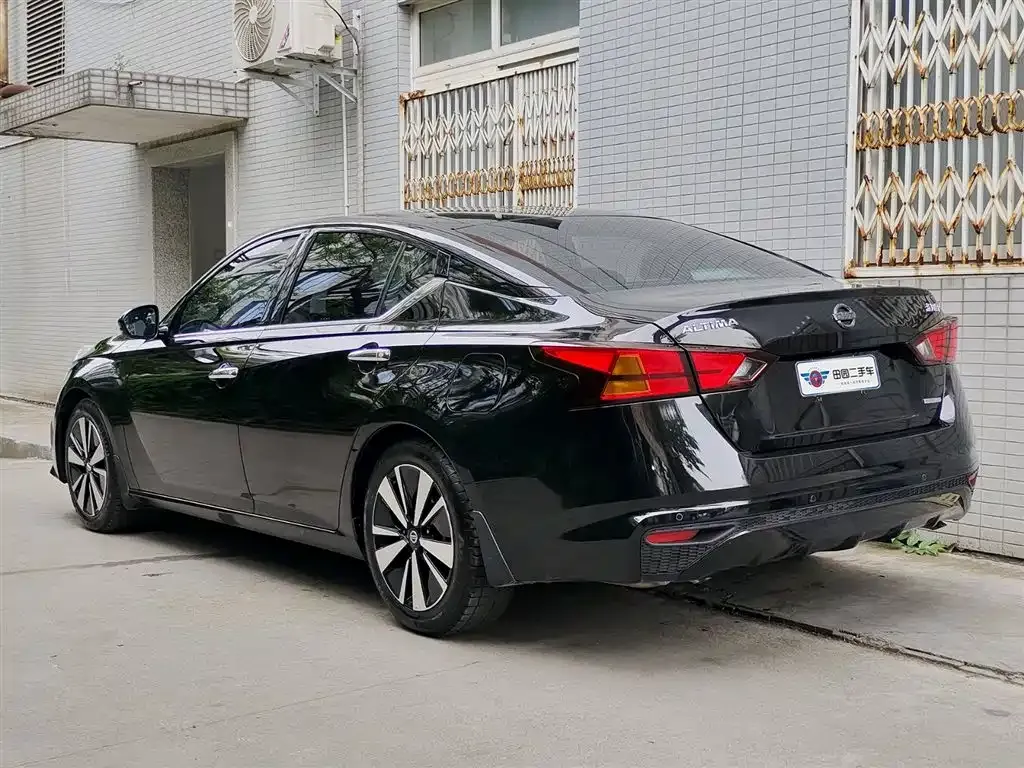Nissan Teana — фото 10