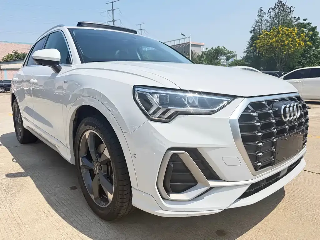 Audi Q3 2023 из CN, фото 9