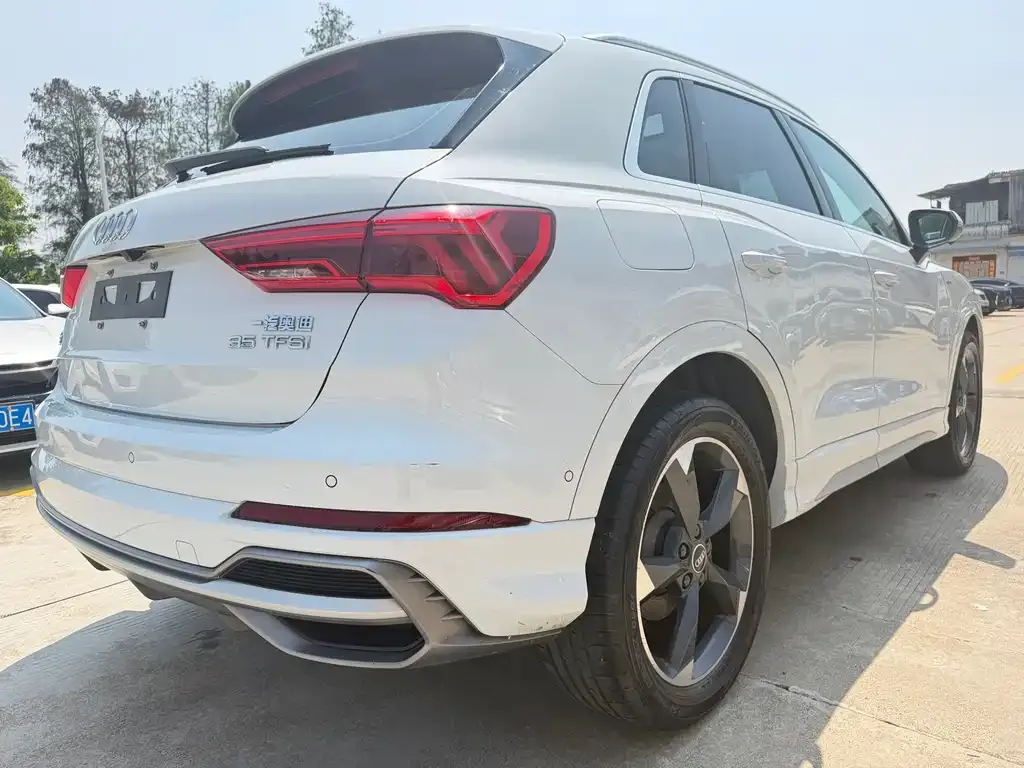Audi Q3 2023 из CN, фото 6