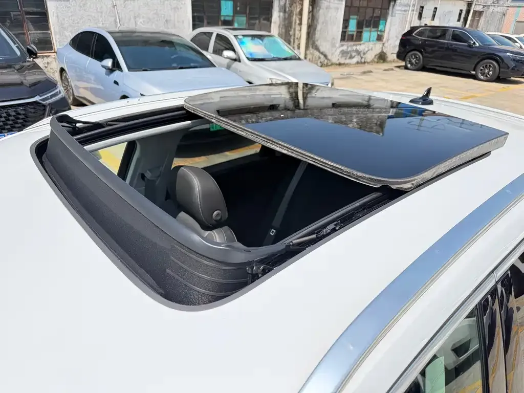 Audi Q3 2023 из CN, фото 8