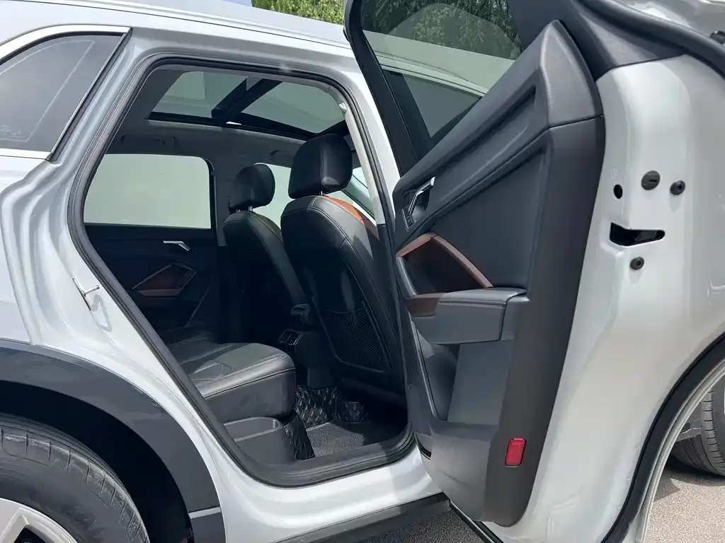 Audi Q3 2021 из CN, фото 10
