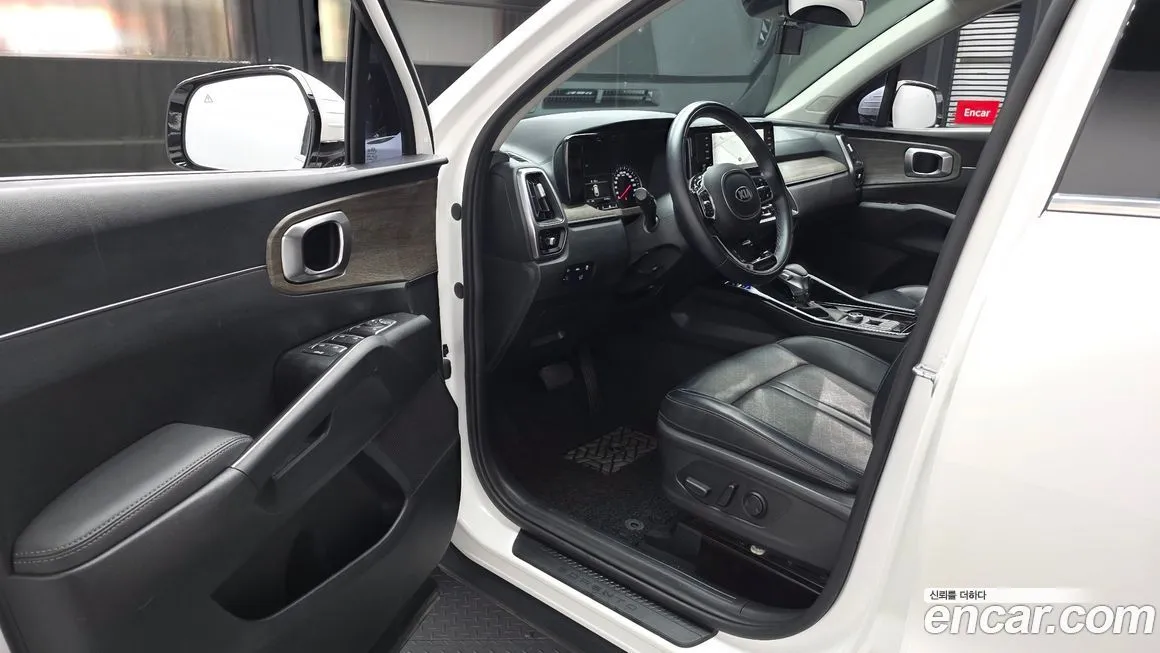 Kia Sorento — фото 5