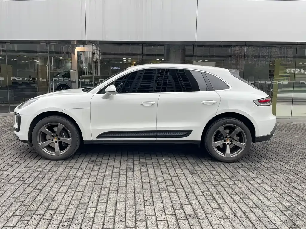 Porsche Macan — фото 9