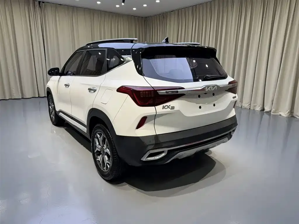 Kia KX3 2022 из CN, фото 5