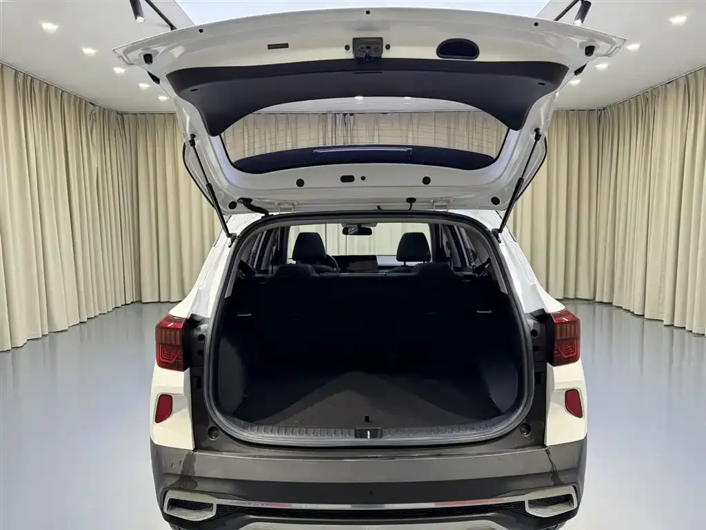 Kia KX3 2022 из CN, фото 6