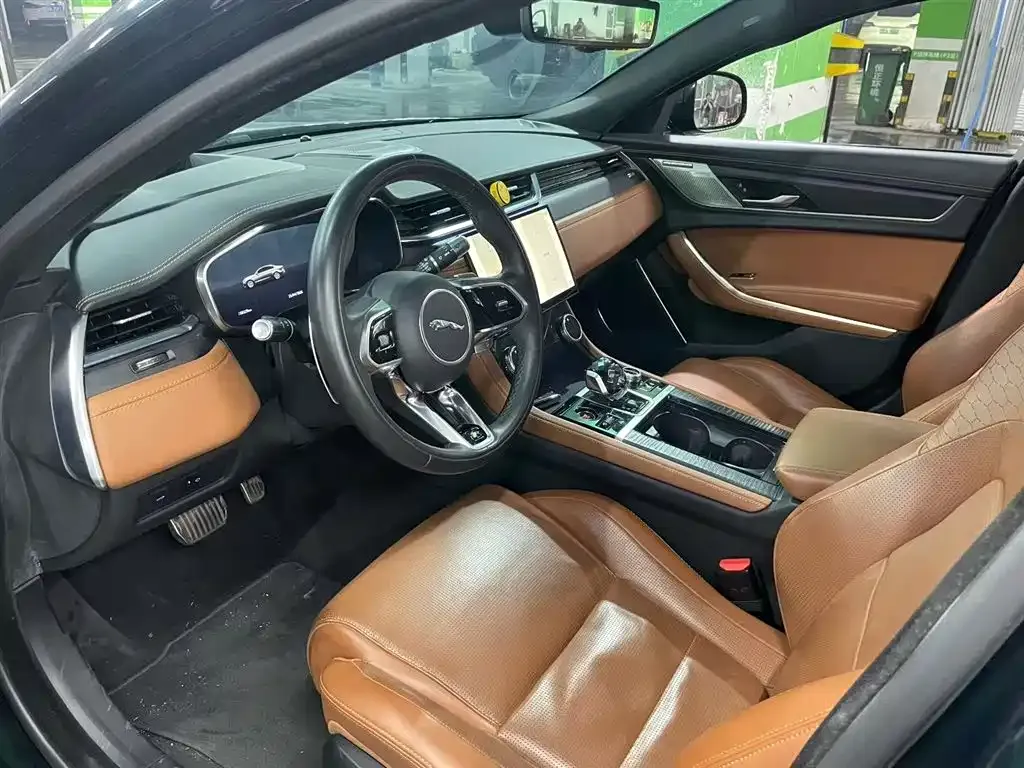Jaguar XFL 2023 из CN, фото 4