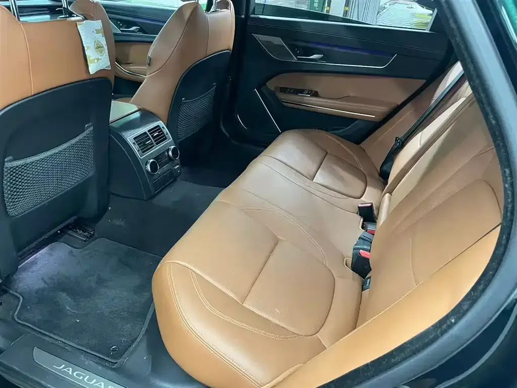 Jaguar XFL 2023 из CN, фото 3