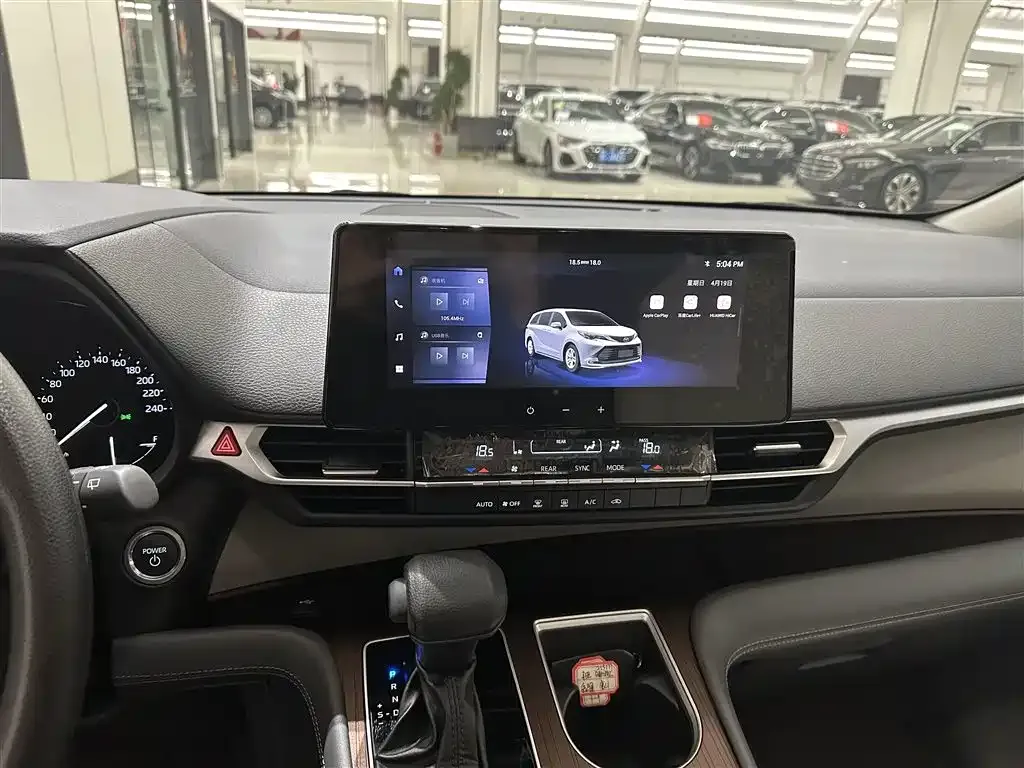 Toyota Sienna 2025 из CN, фото 7