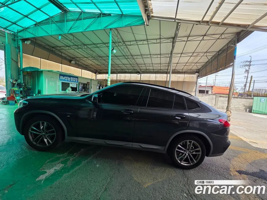 BMW X4 2021 из KR, фото 4