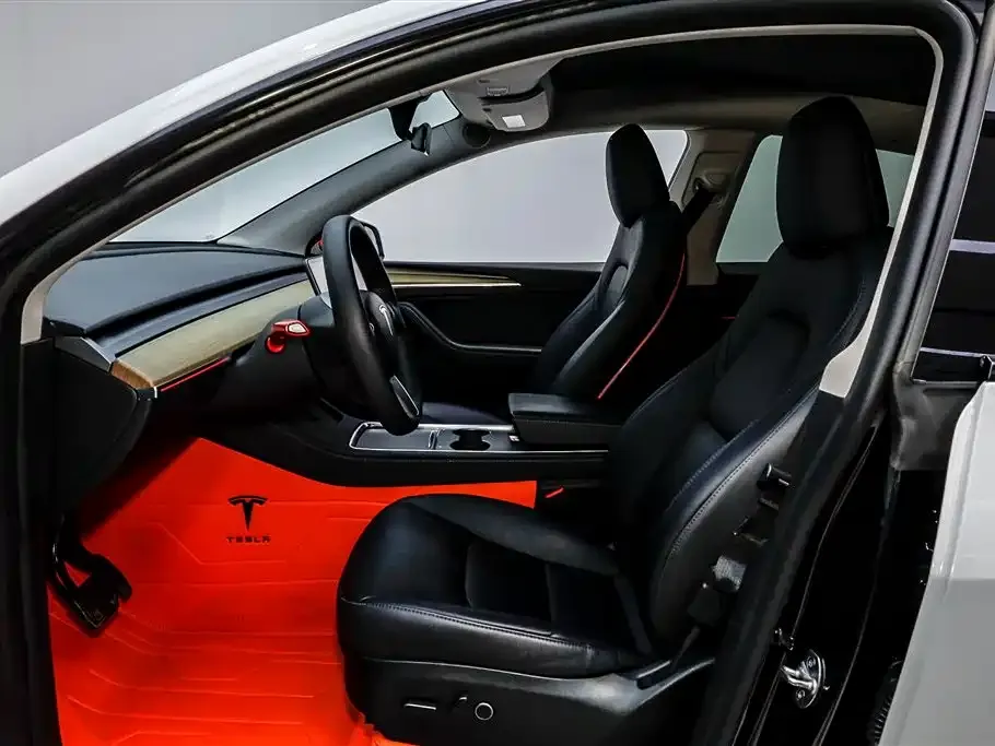 Tesla Model Y 2023 из CN, фото 9