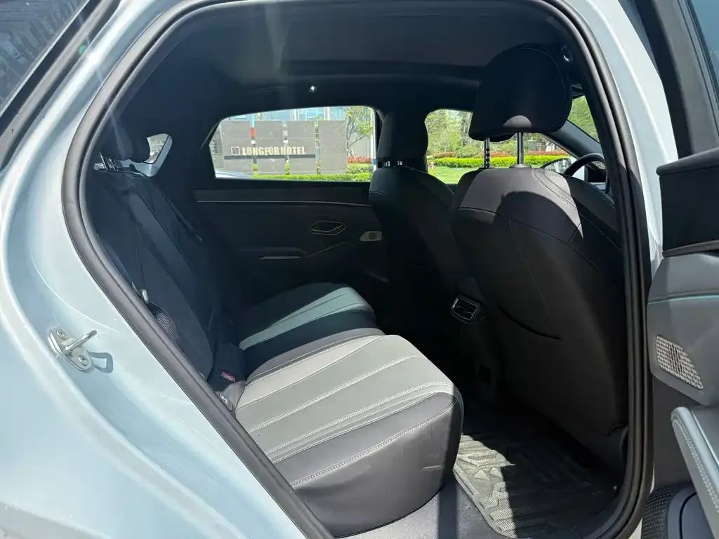 BYD Qin L 2025 из CN, фото 4