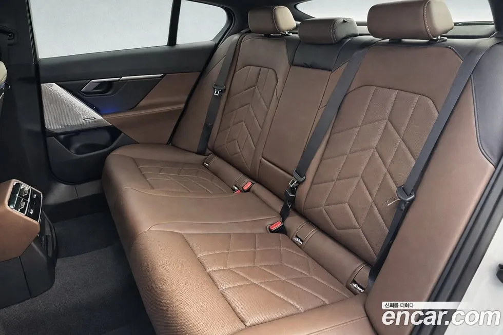 BMW 5-Series 2024 из KR, фото 6
