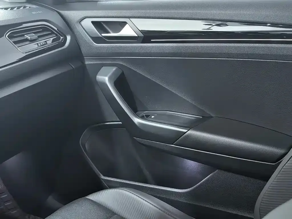 Volkswagen T-Roc 2022 из CN, фото 8