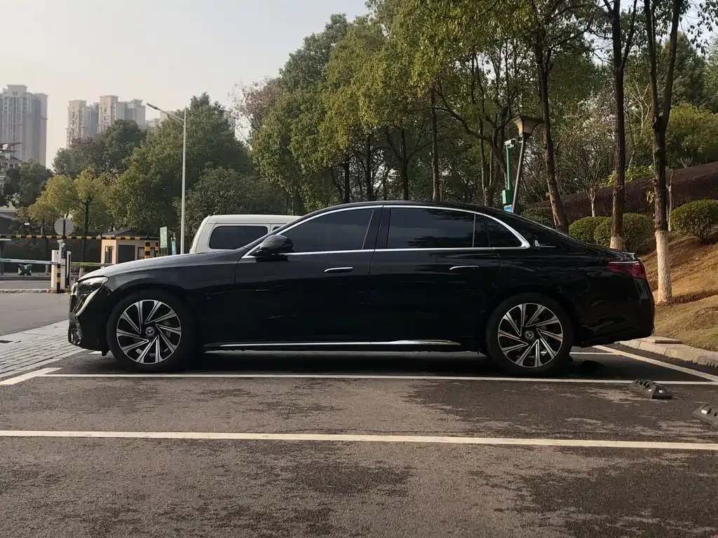 Mercedes-Benz E-Class 2024 из CN, фото 8