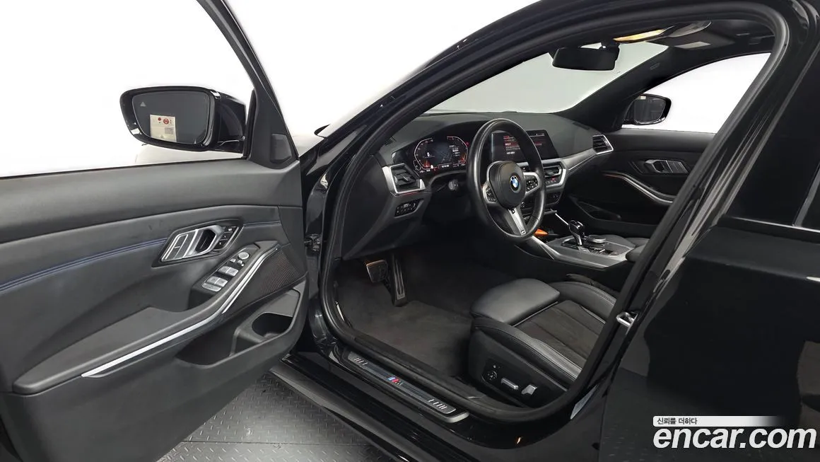 BMW 3-Series 2022 из KR, фото 6