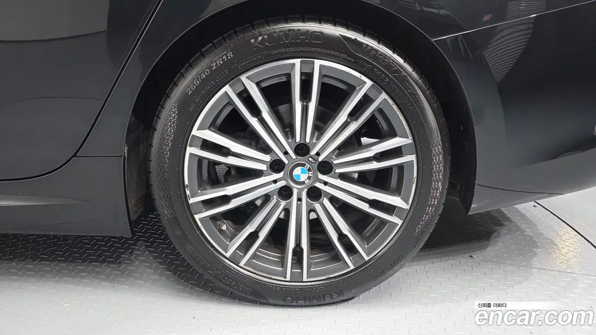 BMW 3-Series 2022 из KR, фото 7