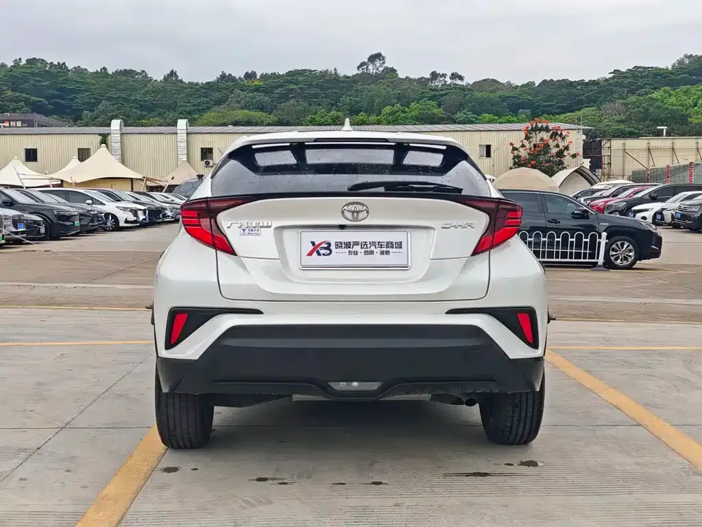 Toyota C-HR 2024 из CN, фото 9