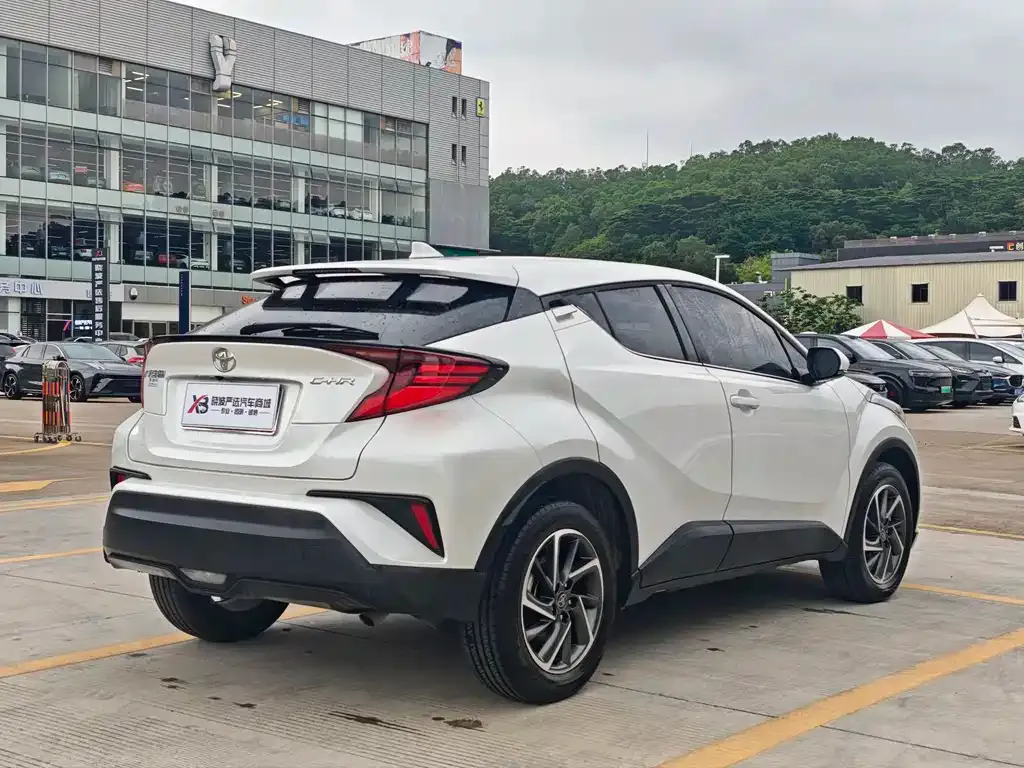 Toyota C-HR 2024 из CN, фото 7