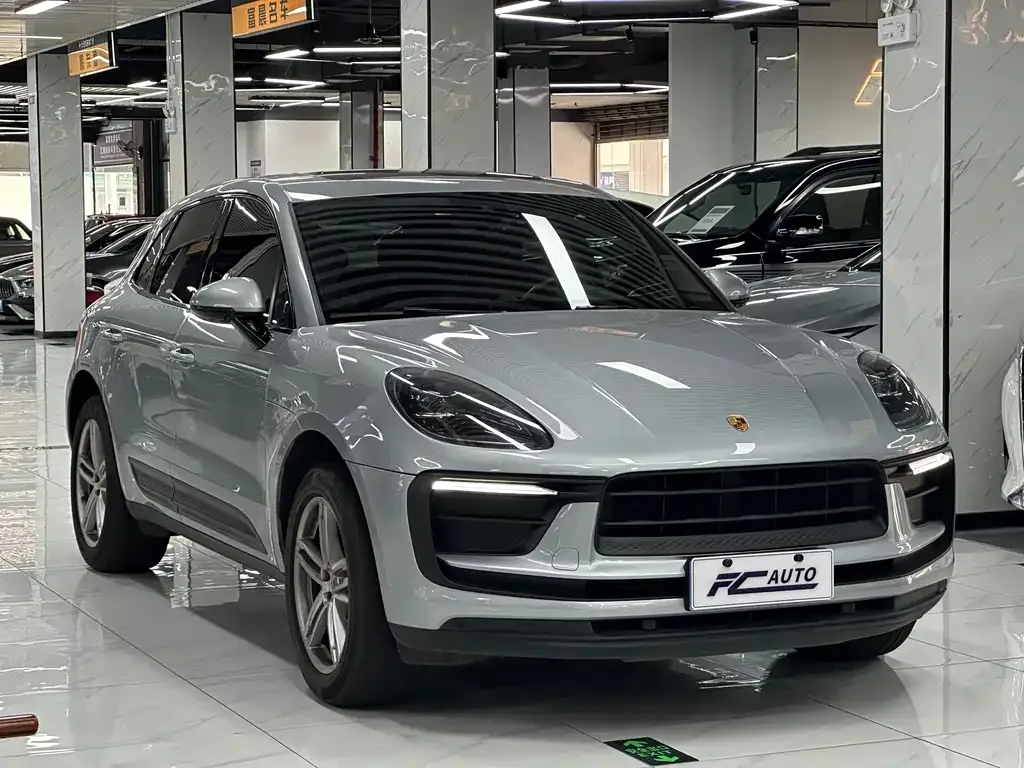 Porsche Macan — фото 9