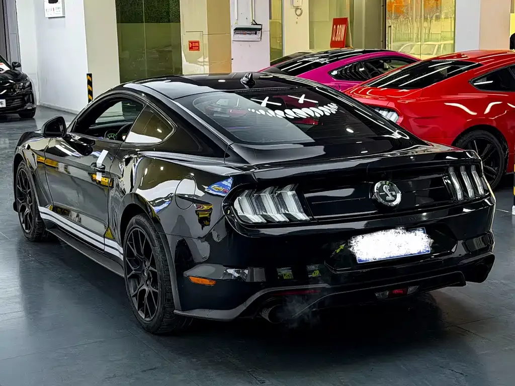 Ford Mustang 2021 из CN, фото 2