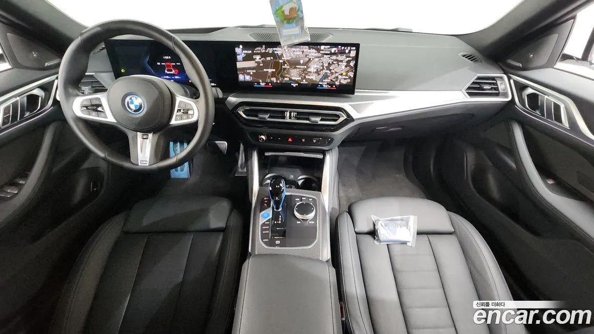BMW i4 — фото 6