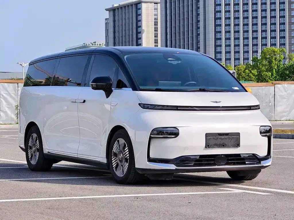 Geely Yizhen L380 2024 из CN, фото 5