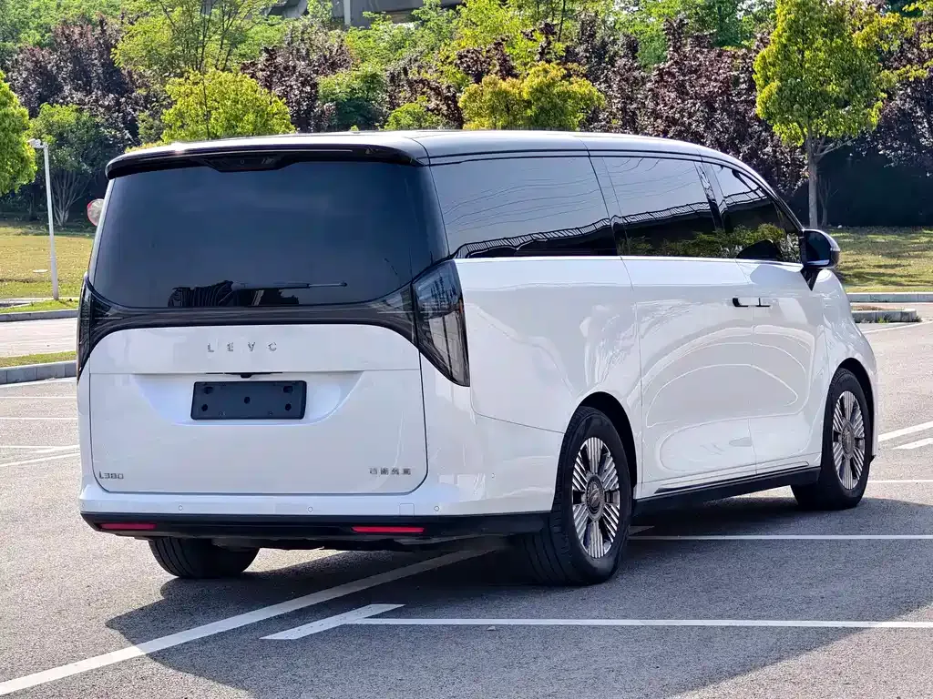 Geely Yizhen L380 2024 из CN, фото 10