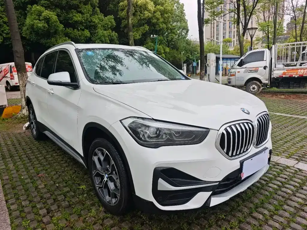 BMW X1 — фото 6