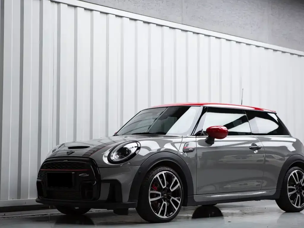 MINI JCW (John Cooper Works) — фото 1