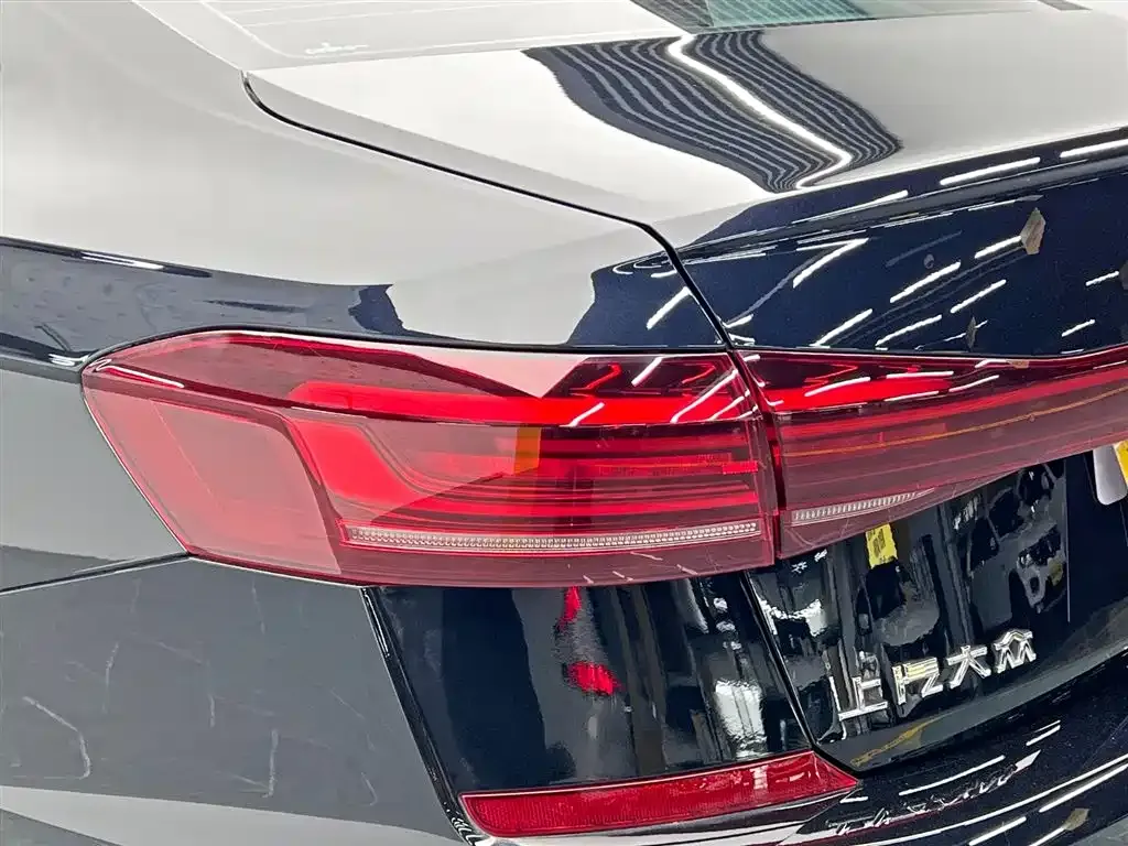 Volkswagen Passat — фото 10