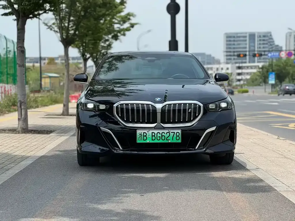 BMW i5 2024 из CN, фото 6
