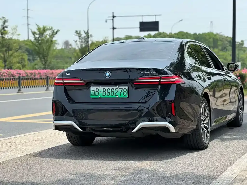 BMW i5 2024 из CN, фото 8