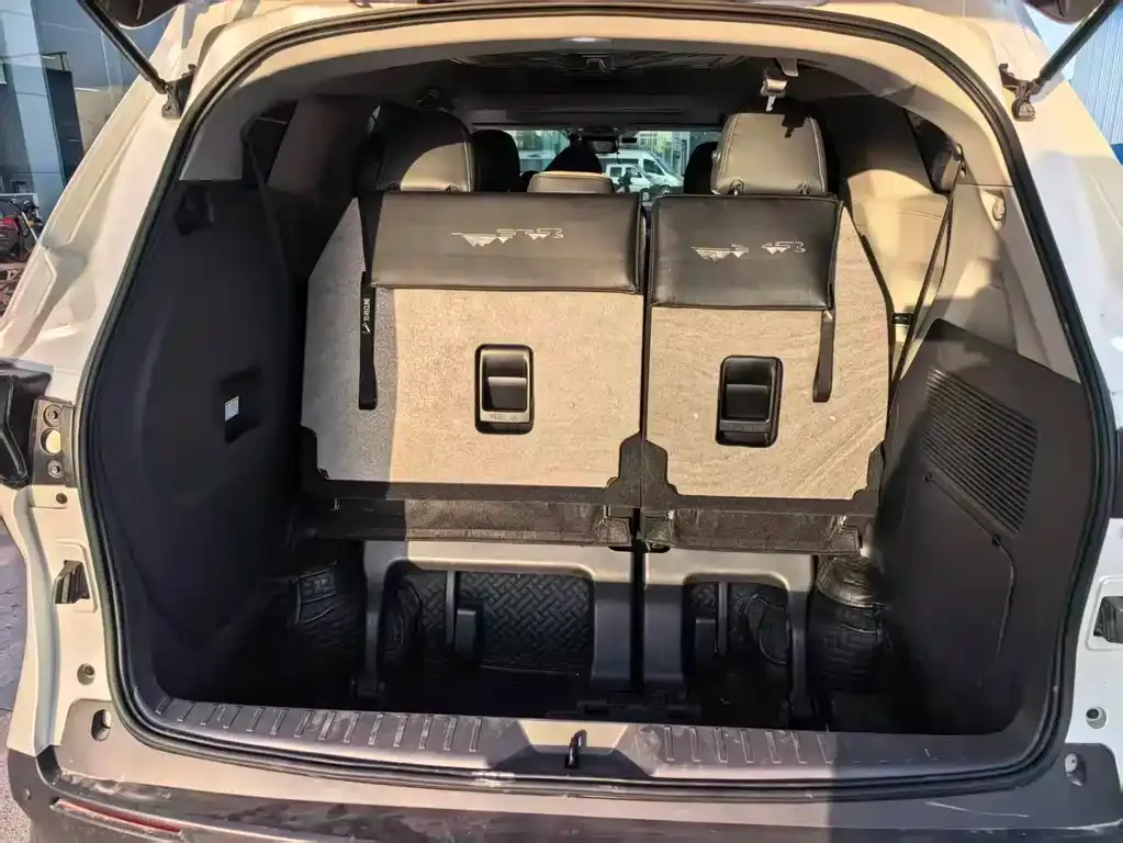 Toyota Sienna 2024 из CN, фото 4