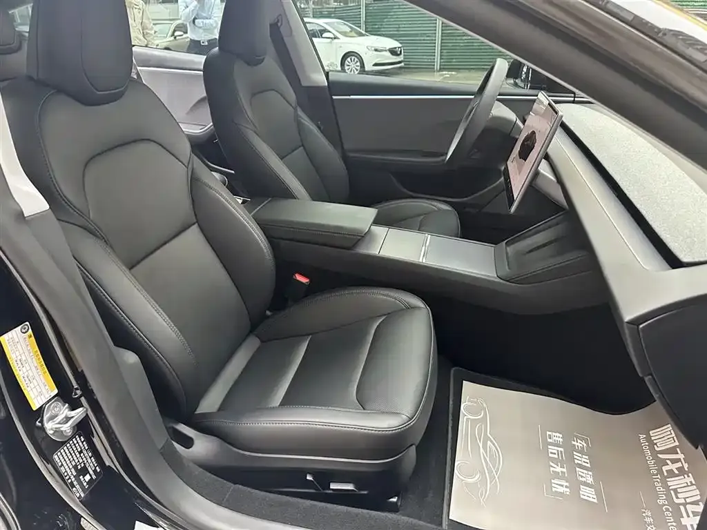 Tesla Model 3 — фото 2