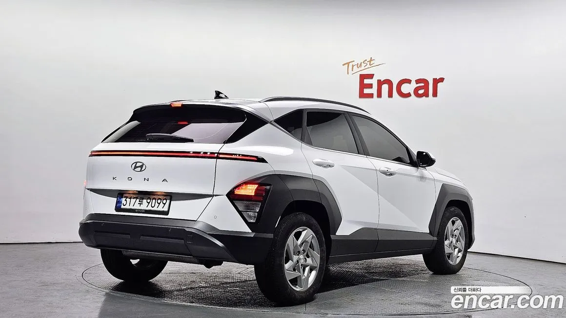 Hyundai Kona 2023 из KR, фото 8