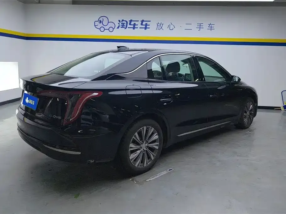 Hongqi E-QM5 2023 из CN, фото 7