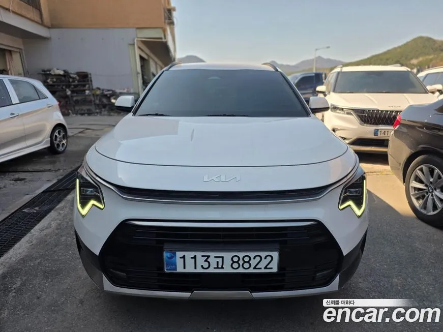 Kia Niro — фото 1
