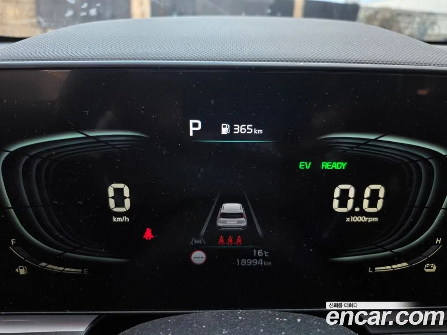 Kia Niro — фото 10