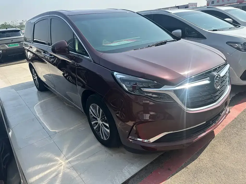 Buick GL8 2022 из CN, фото 2