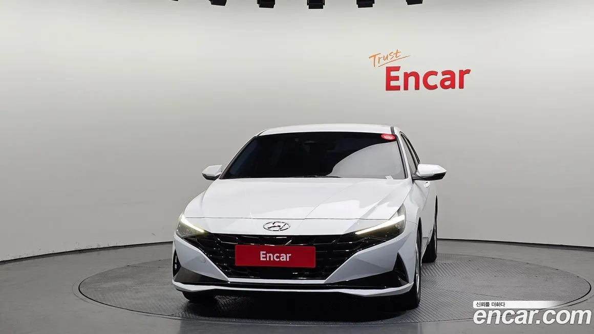 Hyundai AVANTE — фото 2